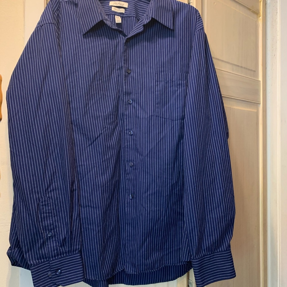 Van Heusen - Picture 3 of 3